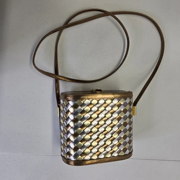 Vintage Benchmade leatherworks Inc. braided gold silver leather structured bag - Picture 6 of 12